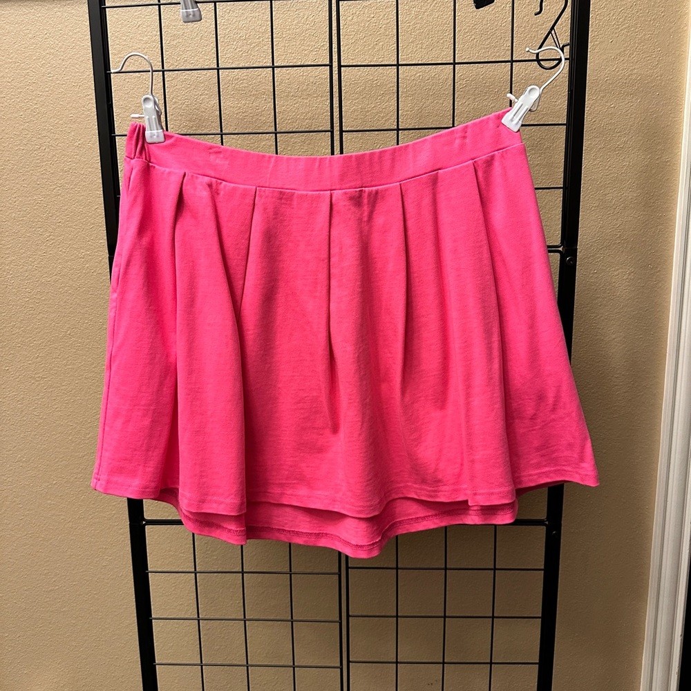 Shiny by Nature | Pink Pleated Skirt